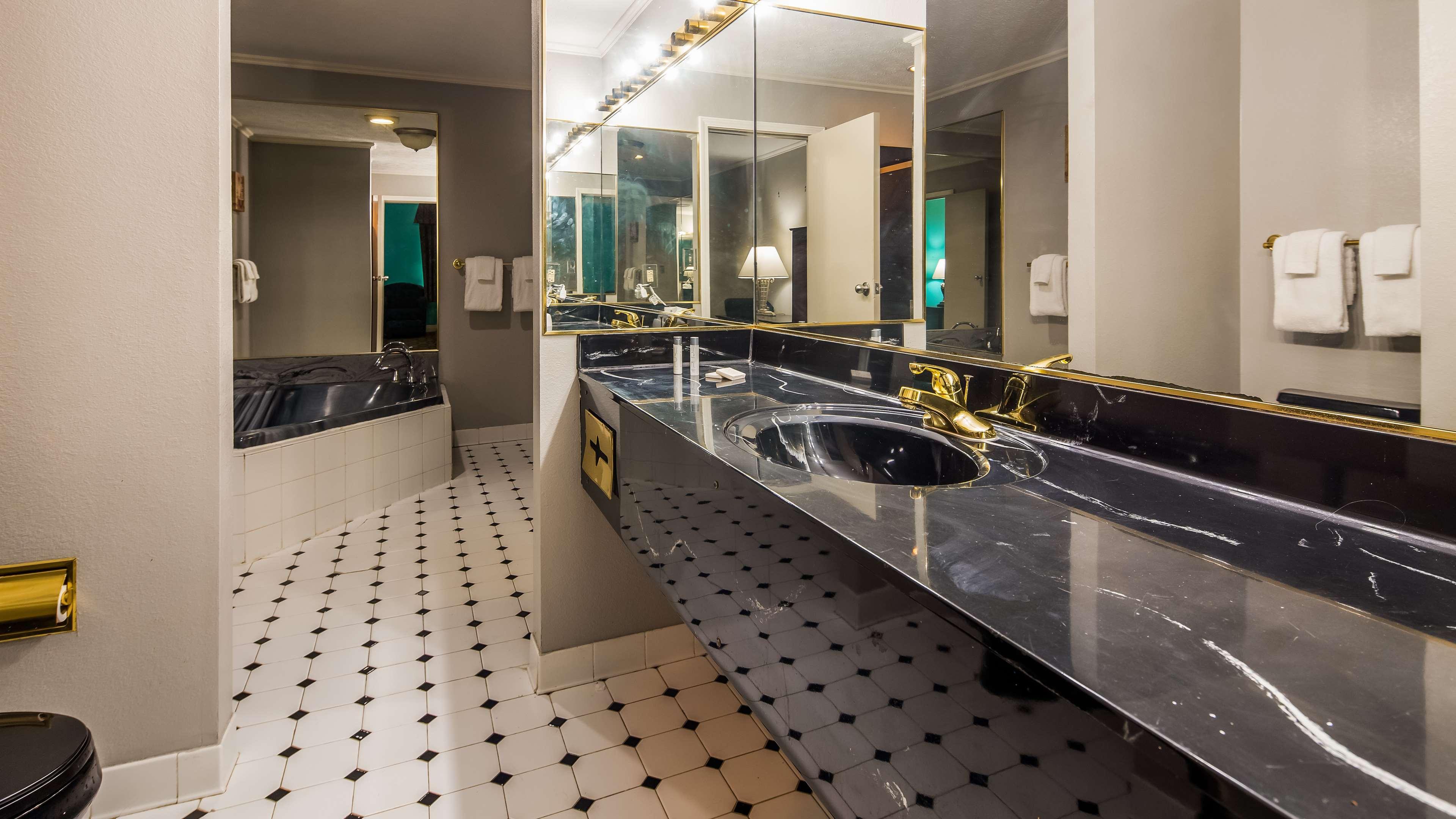 Red Roof Inn & Suites Lexington - Hamburg Zewnętrze zdjęcie