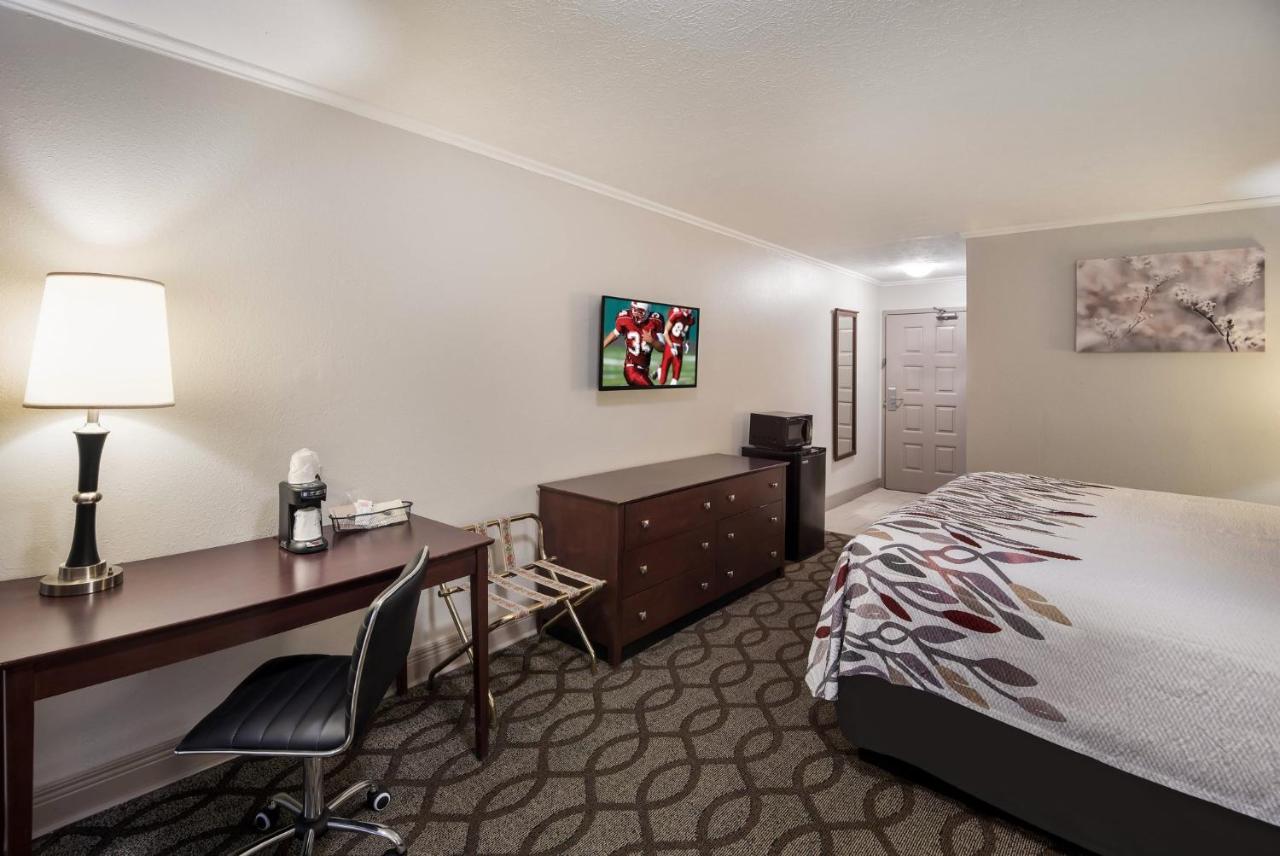 Red Roof Inn & Suites Lexington - Hamburg Zewnętrze zdjęcie