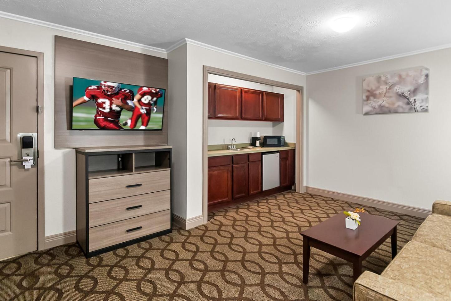 Red Roof Inn & Suites Lexington - Hamburg Zewnętrze zdjęcie