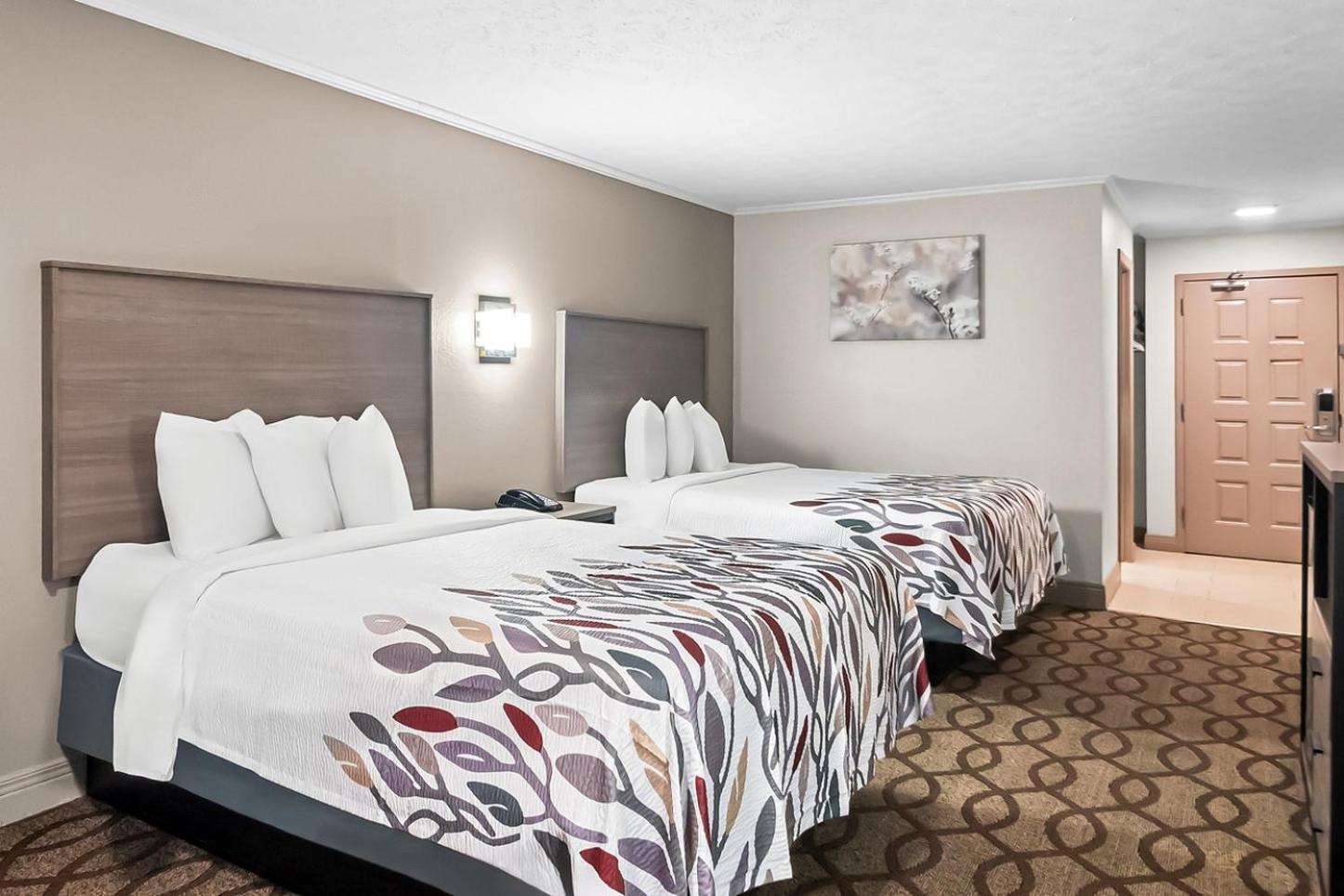 Red Roof Inn & Suites Lexington - Hamburg Zewnętrze zdjęcie